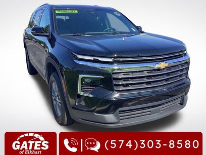 Used 2025 Chevrolet Traverse LT
