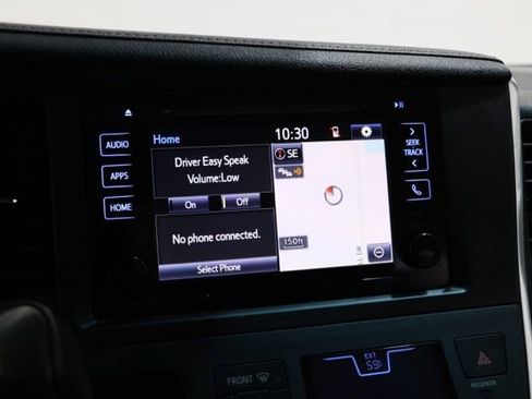 Used 2017 Toyota Sienna SE Premium FWD image 25