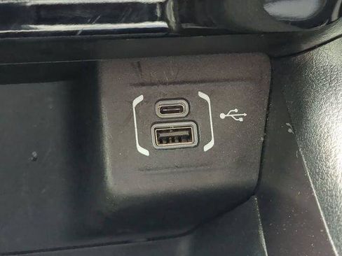 Certified 2025 Jeep Compass Latitude AWD/4WD image 23
