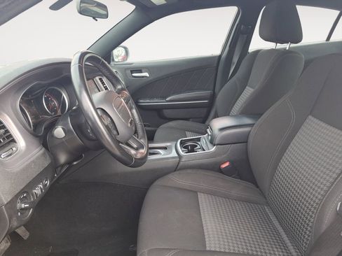 Used 2023 Dodge Charger SXT image 9