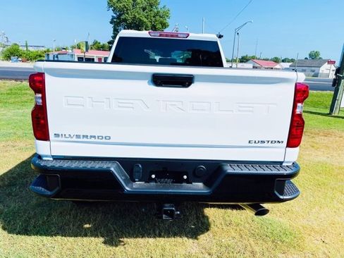 New 2025 Chevrolet Silverado 2500 Custom image 9