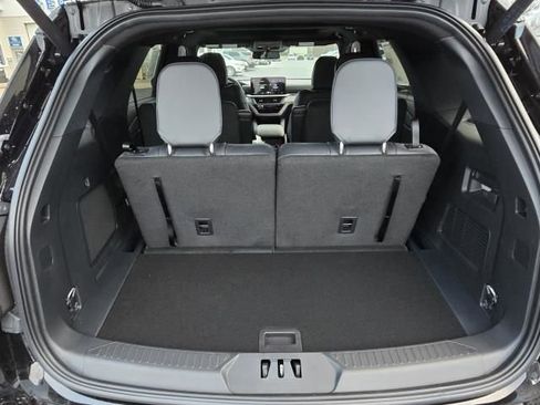 New 2026 Ford Explorer ST-Line w/ ST-Line Street Pack image 12