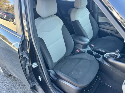 Used 2018 Kia Soul image 14