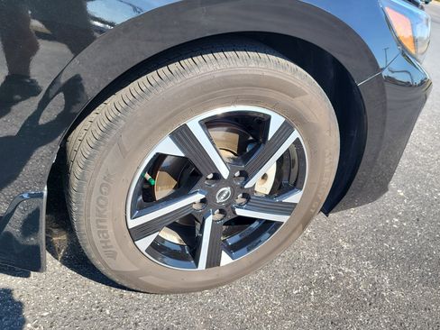 Used 2025 Nissan Sentra SV w/ All-Weather Package image 10