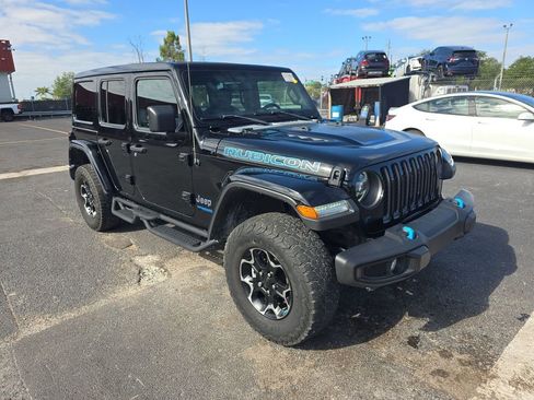 Used 2022 Jeep Wrangler Unlimited Rubicon 4xe AWD/4WD image 3