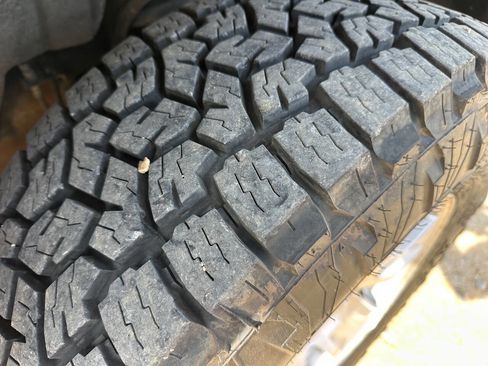 Used 2018 Chevrolet Silverado 1500 LT w/ LT Fleet Plus Package AWD/4WD image 32