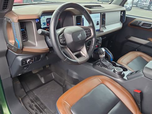 Used 2023 Ford Bronco Outer Banks image 11