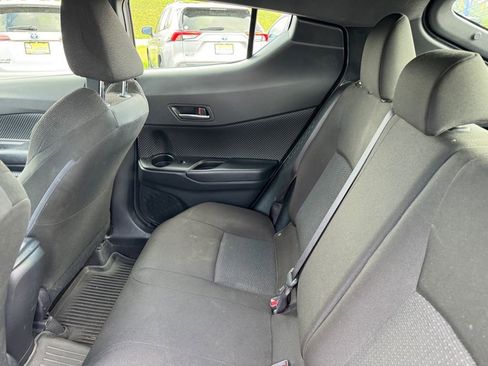Used 2019 Toyota C-HR LE FWD image 8