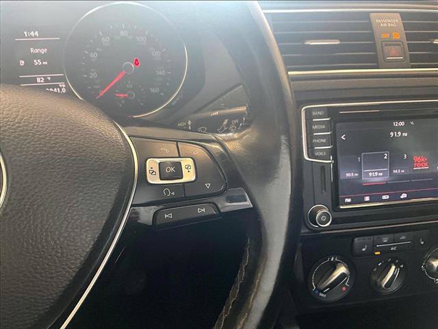 Used 2017 Volkswagen Jetta SE FWD image 19