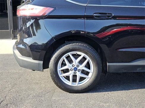Used 2021 Ford Edge SEL w/ Convenience Package image 10