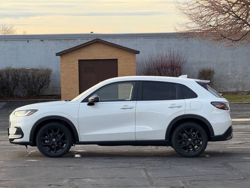 Used 2023 Honda HR-V Sport image 8