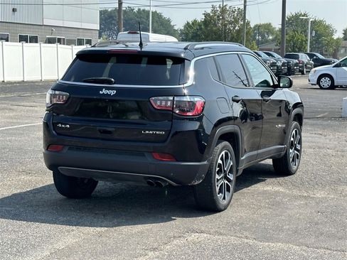 Certified 2022 Jeep Compass Limited image 4