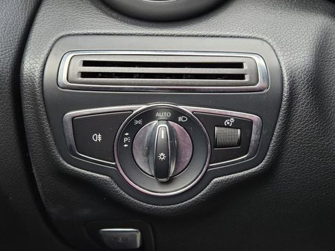 Used 2020 Mercedes-Benz C 300 Sedan image 24