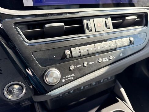 New 2025 Lexus ES 350 w/ Premium Package image 19