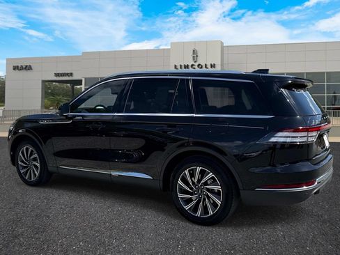 New 2026 Lincoln Aviator 2WD image 5