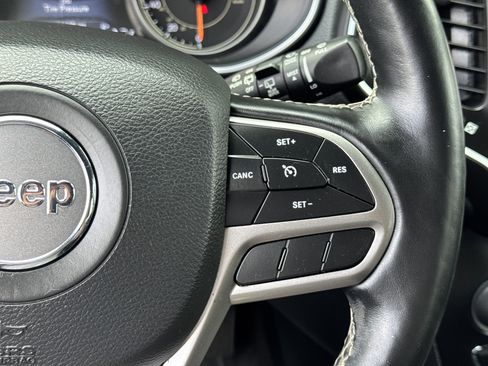 Used 2021 Jeep Cherokee Latitude Lux 80th Anniv w/ Quick Order Package 26U 80TH image 34