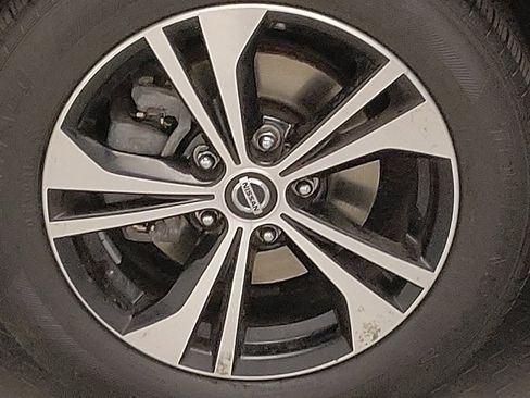 Used 2021 Nissan Sentra SV FWD image 31