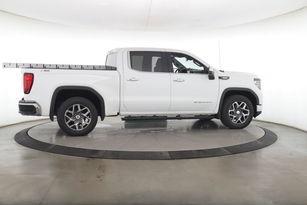 Used 2023 GMC Sierra 1500 SLT AWD/4WD image 6