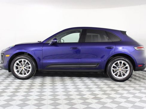 Used 2025 Porsche Macan image 2
