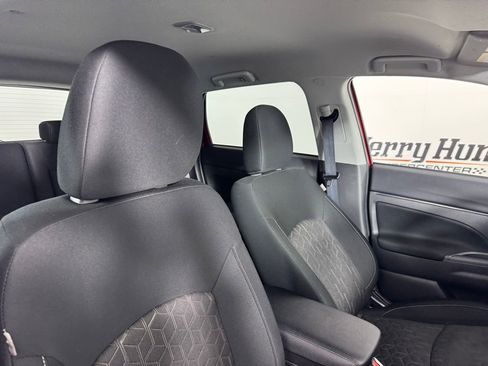 Used 2024 Mitsubishi Outlander Sport ES image 29