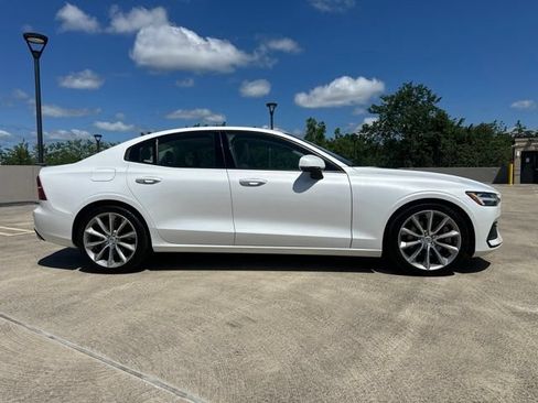 Used 2020 Volvo S60 T6 Momentum AWD/4WD image 9