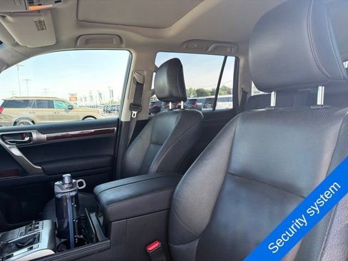 Used 2014 Lexus GX 460 w/ Premium Package AWD/4WD image 17