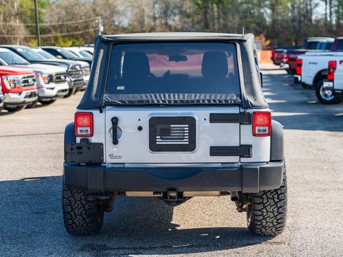 Used 2013 Jeep Wrangler Unlimited Sport w/ Connectivity Group image 6