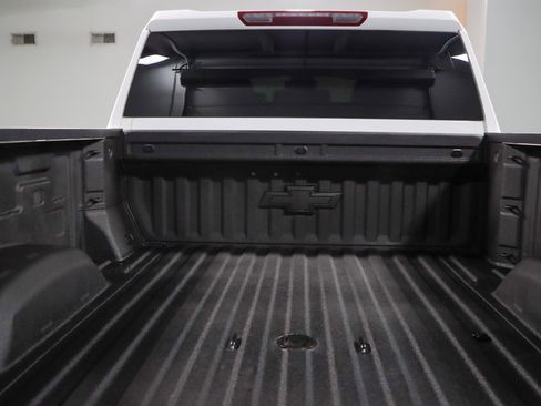 Used 2024 Chevrolet Silverado 2500 LTZ AWD/4WD image 30