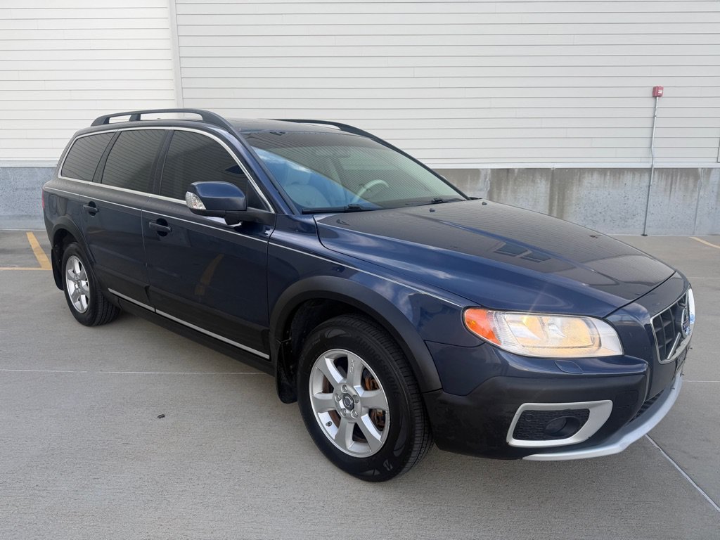 Used 2011 Volvo XC70 3.2 AWD/4WD image 1
