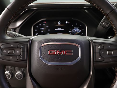 Used 2026 GMC Sierra 2500 AT4 w/ AT4 Premium Plus Package AWD/4WD image 15