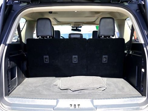 Used 2024 Ford Expedition Max XLT image 30