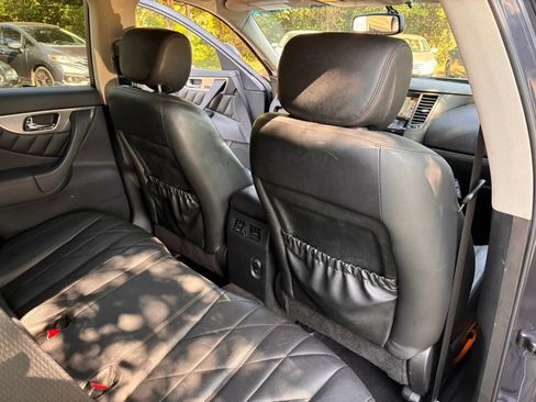 Used 2011 INFINITI FX35 AWD w/ Premium Pkg image 35