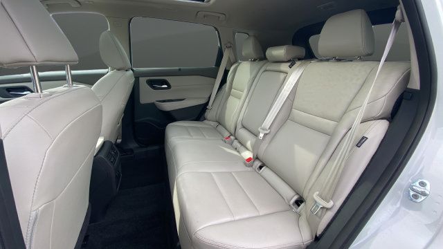 Used 2023 Nissan Rogue SL w/ SL Premium Package AWD/4WD image 24