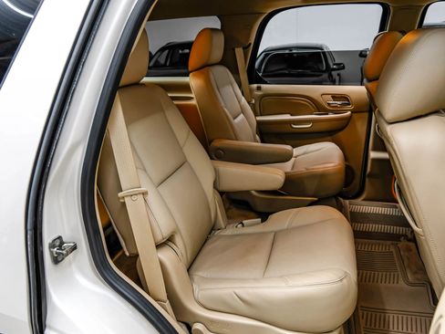 Used 2012 Cadillac Escalade Premium AWD/4WD image 45