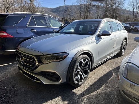 New 2026 Mercedes-Benz E 450 4MATIC All-Terrain Wagon image 1