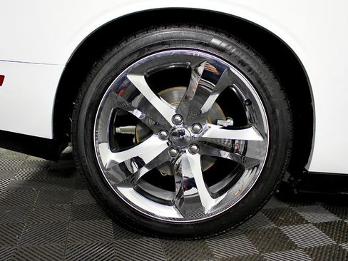 Used 2012 Dodge Challenger R/T image 42