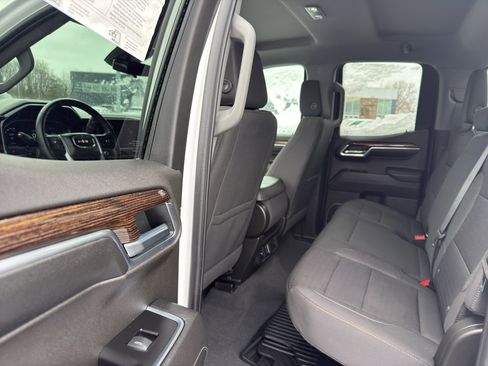 Used 2022 GMC Sierra 1500 SLE w/ X31 Off-Road Package image 32