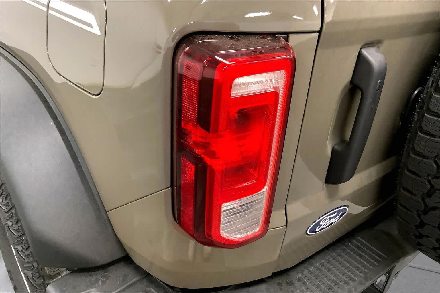 New 2026 Ford Bronco Heritage Edition AWD/4WD image 14