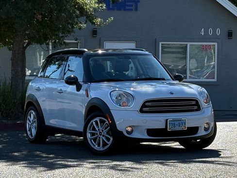 Used 2015 MINI Cooper Countryman FWD image 3