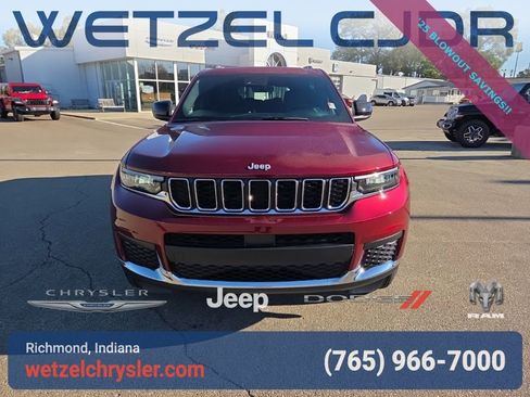 New 2025 Jeep Grand Cherokee L Laredo AWD/4WD image 2