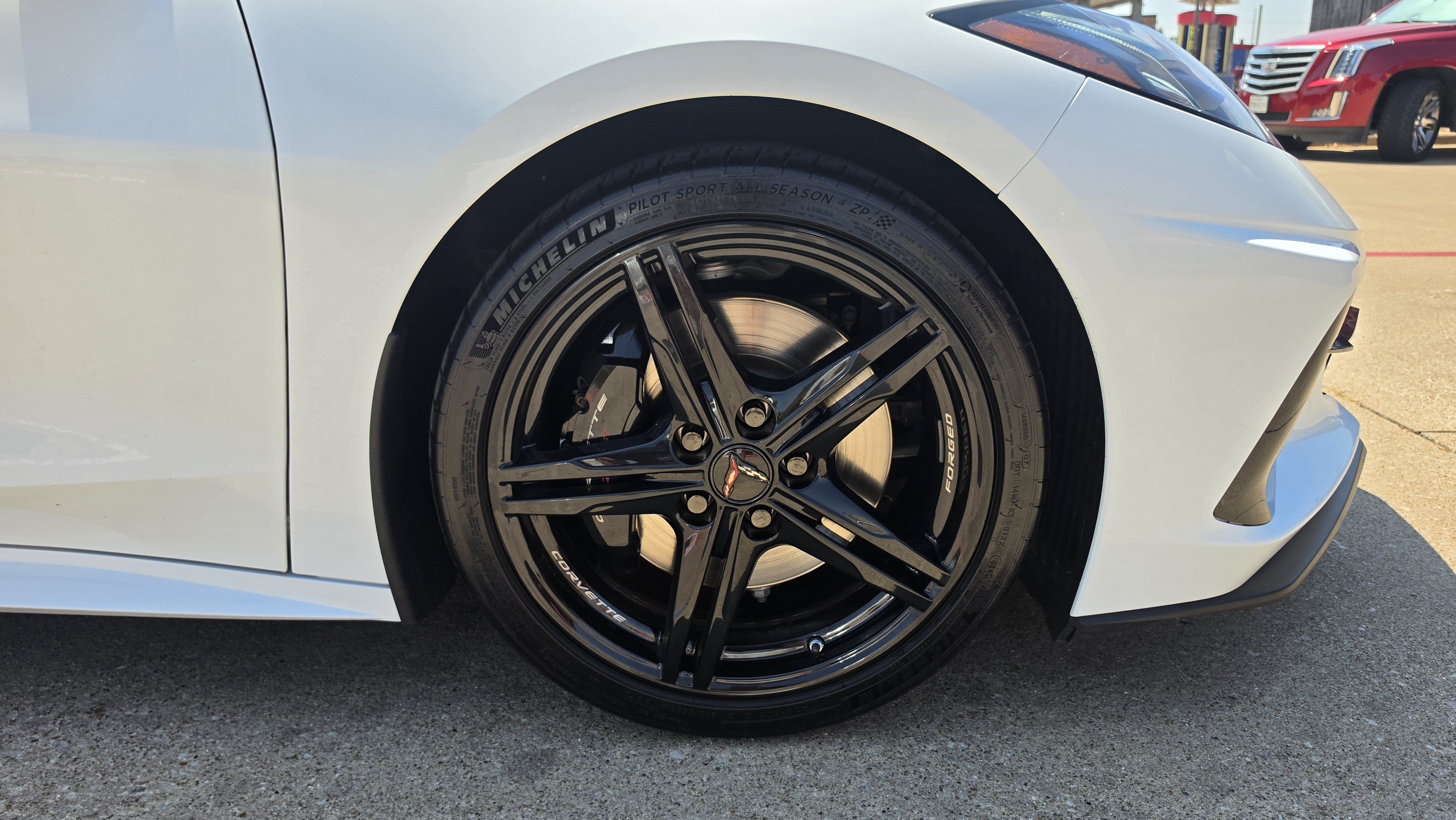 Used 2023 Chevrolet Corvette Stingray Preferred Cpe w/ Z51 Performance Package RWD image 17