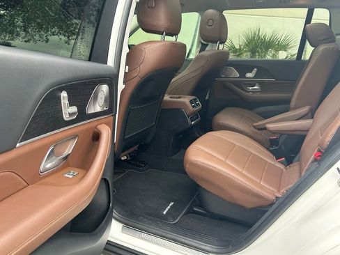 Used 2024 Mercedes-Benz GLS 450 4MATIC image 59