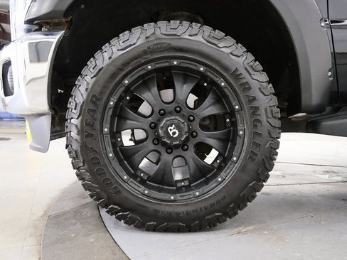 Used 2016 Ford F350 Lariat w/ Lariat Ultimate Package image 39