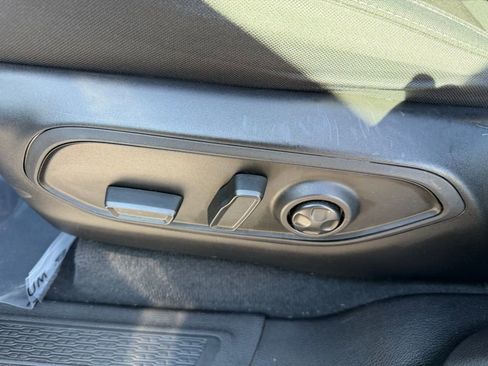 Used 2025 Jeep Grand Cherokee Laredo X w/ Luxury Tech Group I image 12