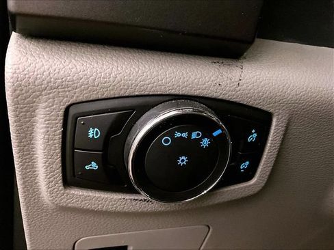 Used 2016 Ford F150 XLT AWD/4WD image 30