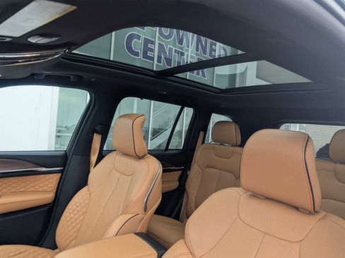 Used 2024 Jeep Grand Cherokee Summit w/ Advanced Protech Group IV image 19