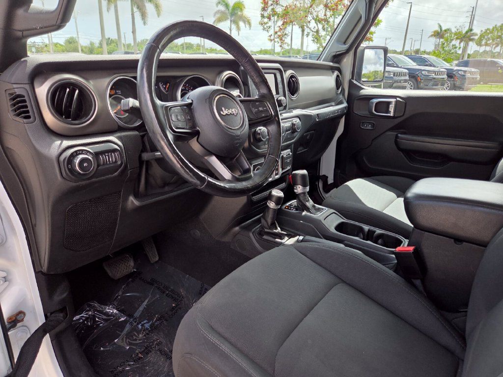 Used 2020 Jeep Wrangler Sport AWD/4WD image 27