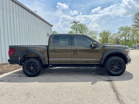 Used 2024 Ford F150 Raptor AWD/4WD image 7