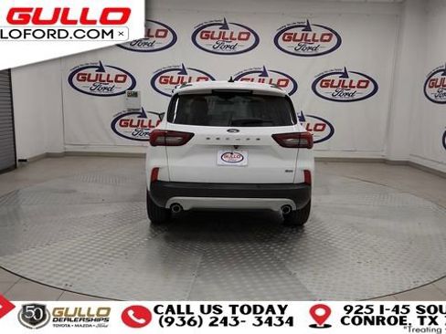 Used 2023 Ford Escape SE image 7