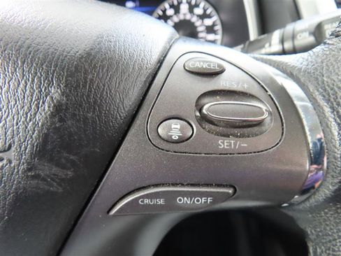 Used 2023 Nissan Murano SV FWD image 23